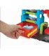 Hot Wheels City Mega Juego de Lavado de Autos con 1 Auto Cambiador de Colores