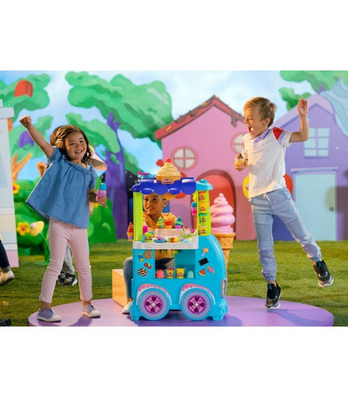 Camión de helados Play-Doh Kitchen Creations Ultimate con 27 accesorios, 12 latas, sonidos realistas